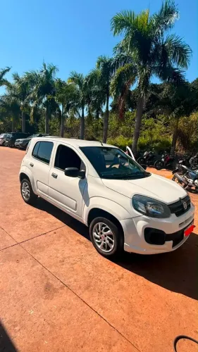 Fiat Uno Attractive 1.0 EVO Fire Flex 8V 5P 2021