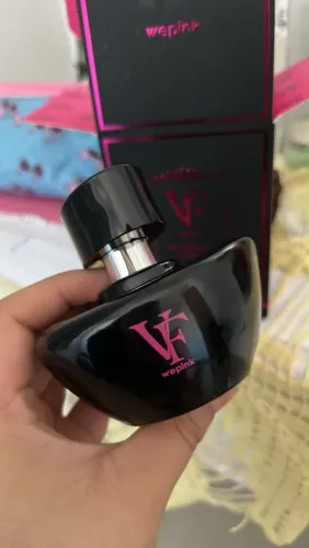 Perfumes we pink