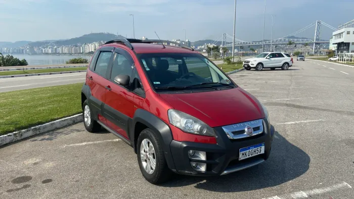 Fiat Idea Adv./ Adv.lock.dualogic 1.8 Flex 5P 2013