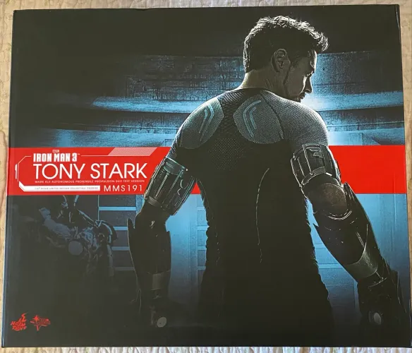 Tony Stark workshop hot toys