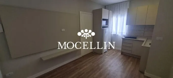 Apartamento com 1 dormitório para alugar, 30 m², Santa Quitéria, Curitiba/Mocellin Imóveis