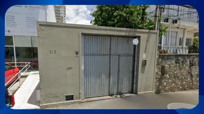 CASA - Localizada na Avenida José Alves de Azevedo, nº 316, casa 3, Parque Rosário, Campos