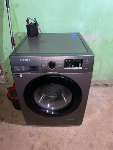 Vende-se máquina lava e seca da Samsung!