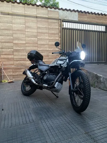 Royal Enfield Himalayan 411