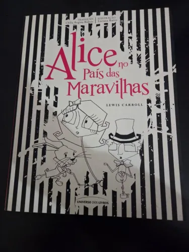 Livro Alice no País das Maravilhas