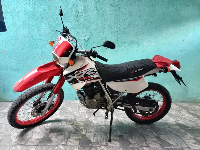 Honda XR 200R - Excelente Estado, Motor Forte e Documentação OK