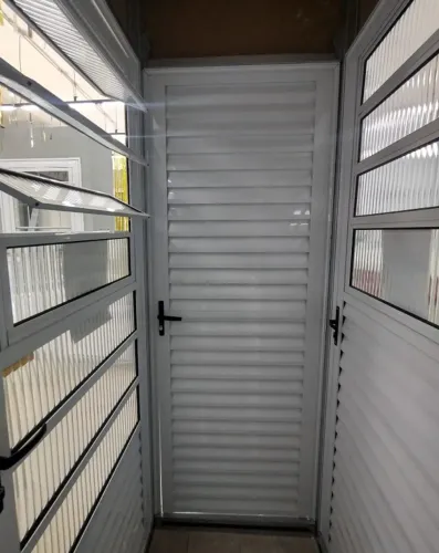  Porta de aluminio palheta completo maxx branca - Oferta Maio 2026