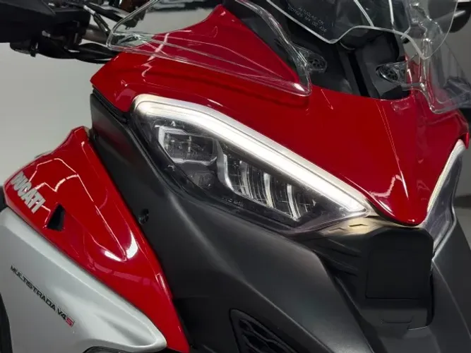 DUCATI MULTISTRADA V4S COM APENAS 4 MIL KM UNICO DONO