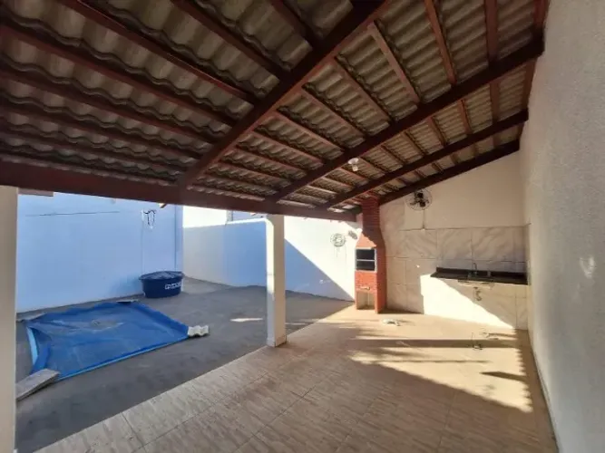 CASA com PISCINA no CRISTO REI, Minha casa minha vida