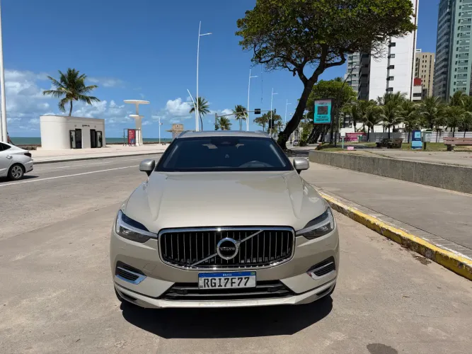 Volvo XC-60 XC 60 T-8 Híbrido Momentum 2.0 5P 2021