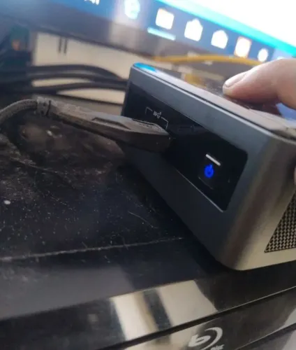 Mini PC NUC Barebone, Core I5-10210U 1.60GHz, Wi-Fi,