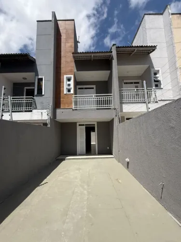 Casa com 2 dormitórios à venda, 83 m² por R$ 300.000 - Lagoa Redonda - Fortaleza/CE
