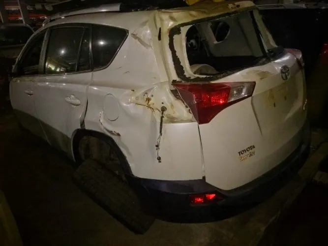 Sucata Toyota RAV4 20L 4X2 2015 para retirada de peças