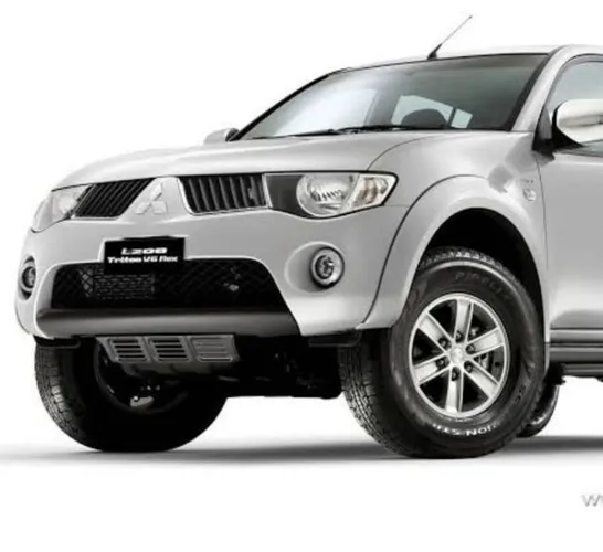 l200 Triton 2011 para retirada de peças