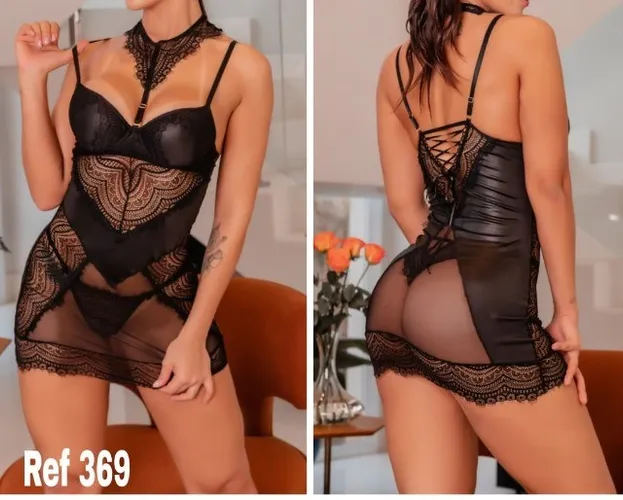 camisola de renda e tule com transparência acompanha a calcinha fio dental 
