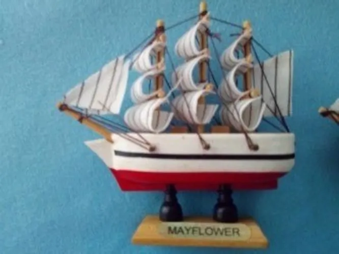 Miniatura Barco Caravela valor cada Colecionador Decoração oferta mini