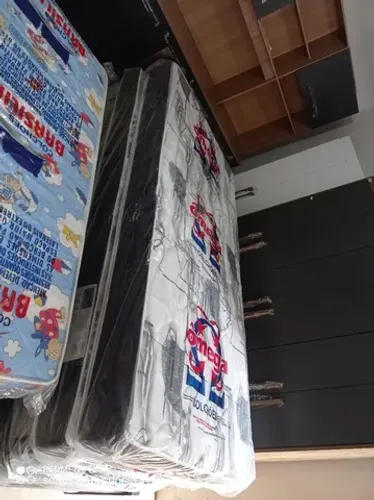 COLCHÃO DE SOLTEIRO ESPUMA SELADA NOVO 