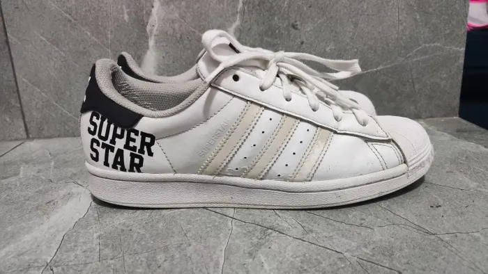 Tênis antigo Adidas Superstar Branco original usado tamanho 36