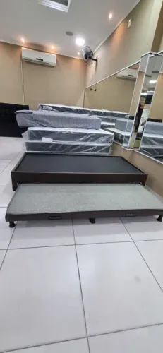 Cama solteiro com auxiliar