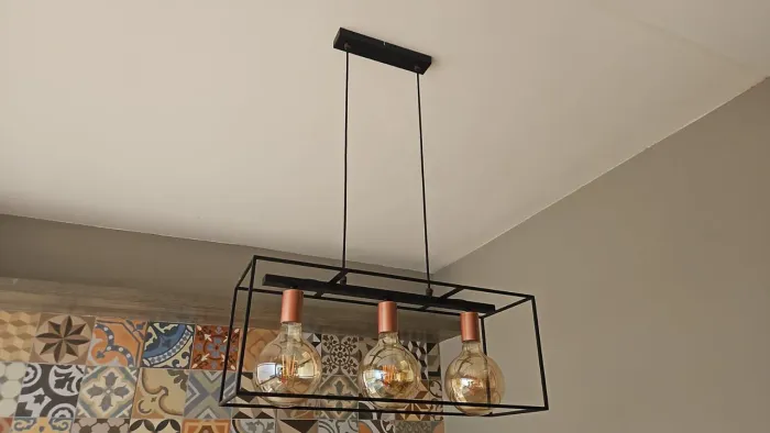 Pendente 3 Lâmpadas retangular preto.