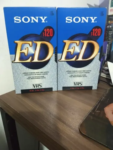 2 Fitas VHS (Video) Sony T-120 ED