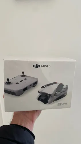 DJI Mini 3 - Drone novo LACRADO