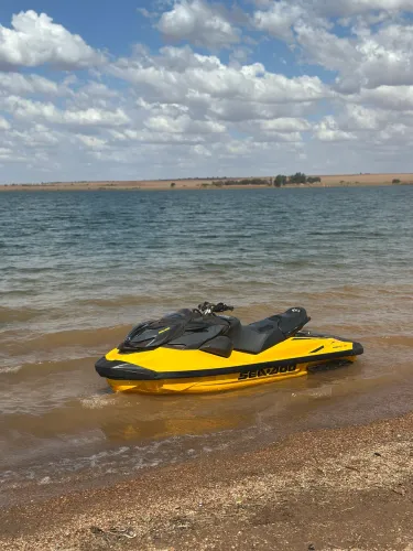 Jet Ski rxp 300 ano 2022 41H +CARRETA RONDOM