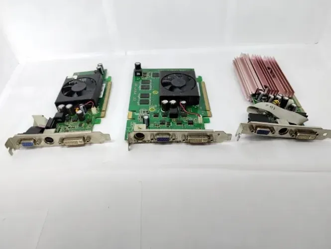 Kit 3 Placas De Video - Com Defeito