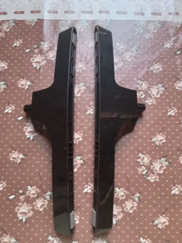 Pés de TV - Suporte Preto usado valor 25,00