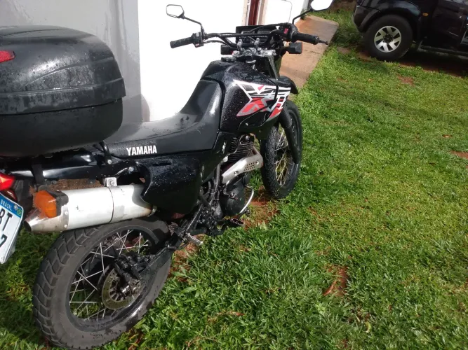 100% revisada mecânica e elétrica ok, documento em dia em meu nome recibo em branco