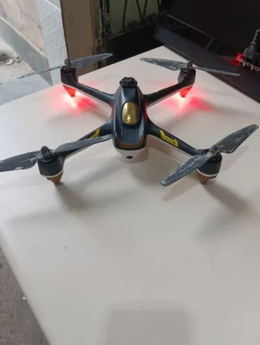 Drone hubsan