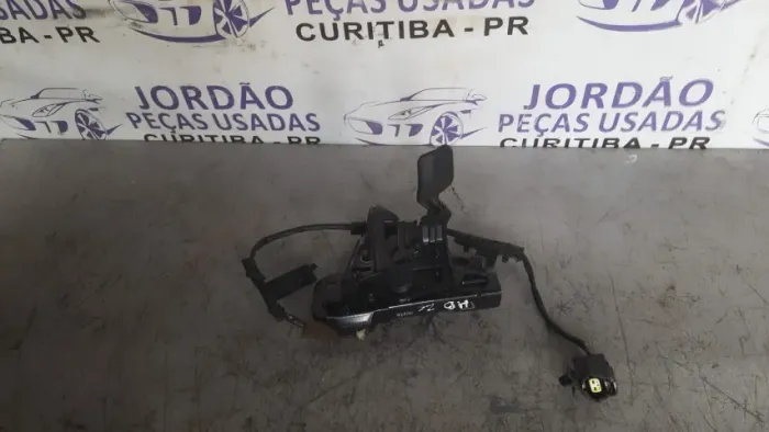 Fechadura capo dianteiro HB20 1.6 ano 2015