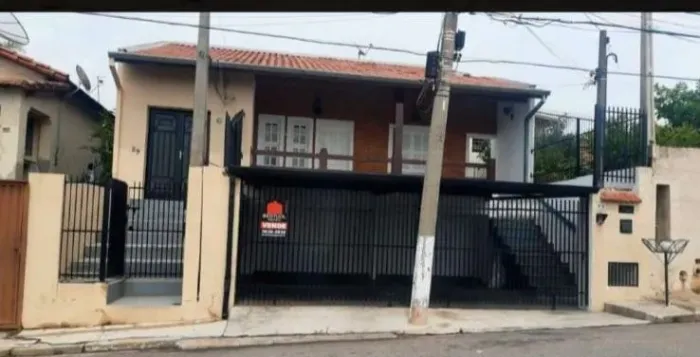 Portão mais portões pequenos