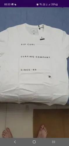 Camiseta Rip Curl Original. Tamanho G. Cor bege. Nova sem uso. 
