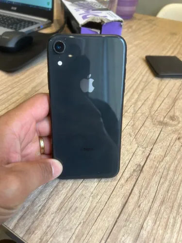 iPhone XR preto 