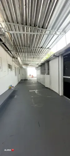 Alugo Casa para comércio l na Rua Bárbara de Alencar 89 Madalena,