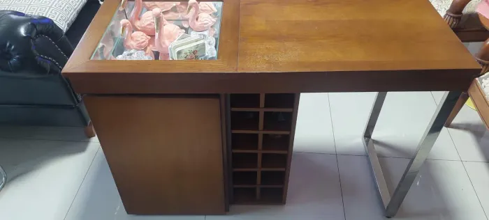 Barzinho Multi Função, Serve para Dividir Ambiente Menores, Madeira Maciça.