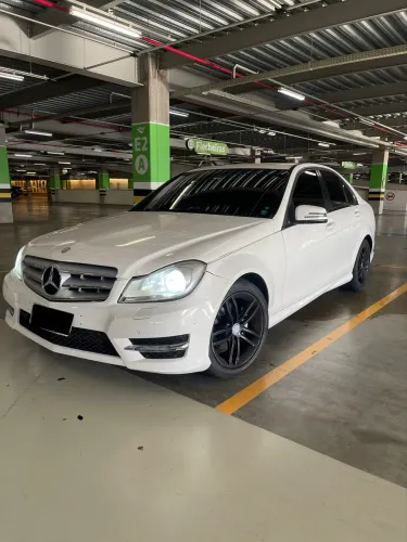 Mercedes-Benz C-180 1.6 2013