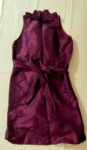 Vestido Festa em Tafeta Bordô com Cinto