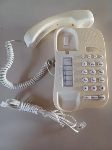 TELFONE FIXO COM TRAVA POR 20 REAIS DESAPEGO PERFEITO.