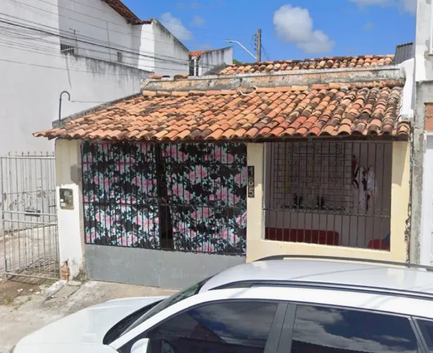 VENDA - Casa a venda próximo ao centro e as clínicas