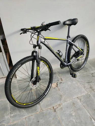 Bicicleta aro 29 impecável!!!