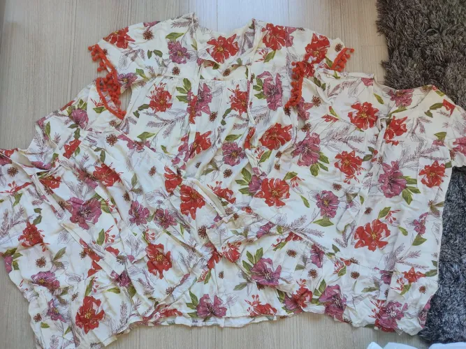Vestido  floral tal mãe tal filhas - 3 vestidos