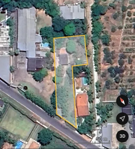 Vendo Terreno com c/ área de 1.163m2 com uma Casa na Serrinha do Mendanha