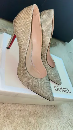 Scarpin Dunes Brilho Dourado