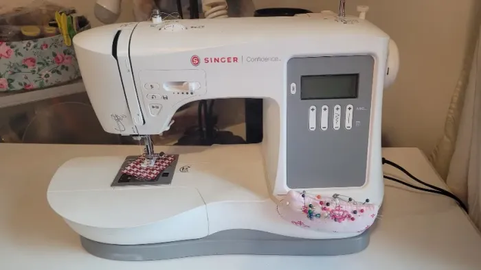 MÁQUINA DE COSTURA - SINGER CONFIDENCE C5605
