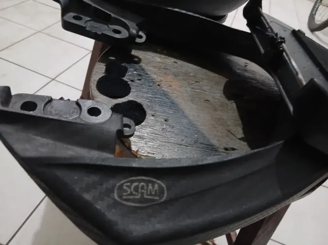 SUPORTE para BAÚ DA FZ15 USADO