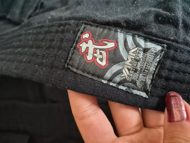 Kimono jiu-jitsu YAMA seminovo preto P/M com faixa