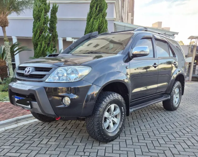 Toyota Hilux SW4 SRV D4-d 4X4 3.0 TDI Dies. AUT 2006