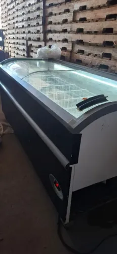 Ilha refrigerada 220v